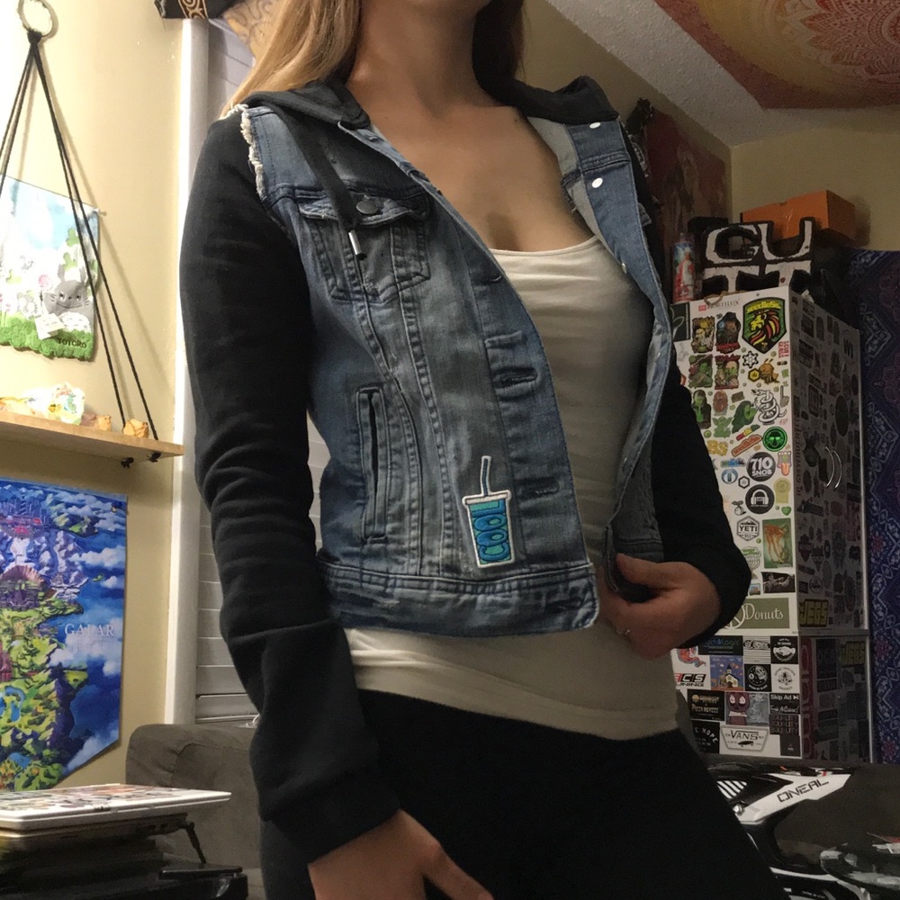 Hooded denim jacket